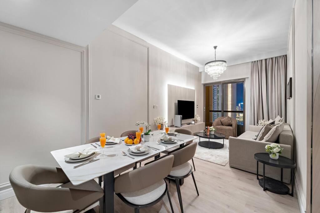 First Class 2br Breathtaking & Palm View * دبي